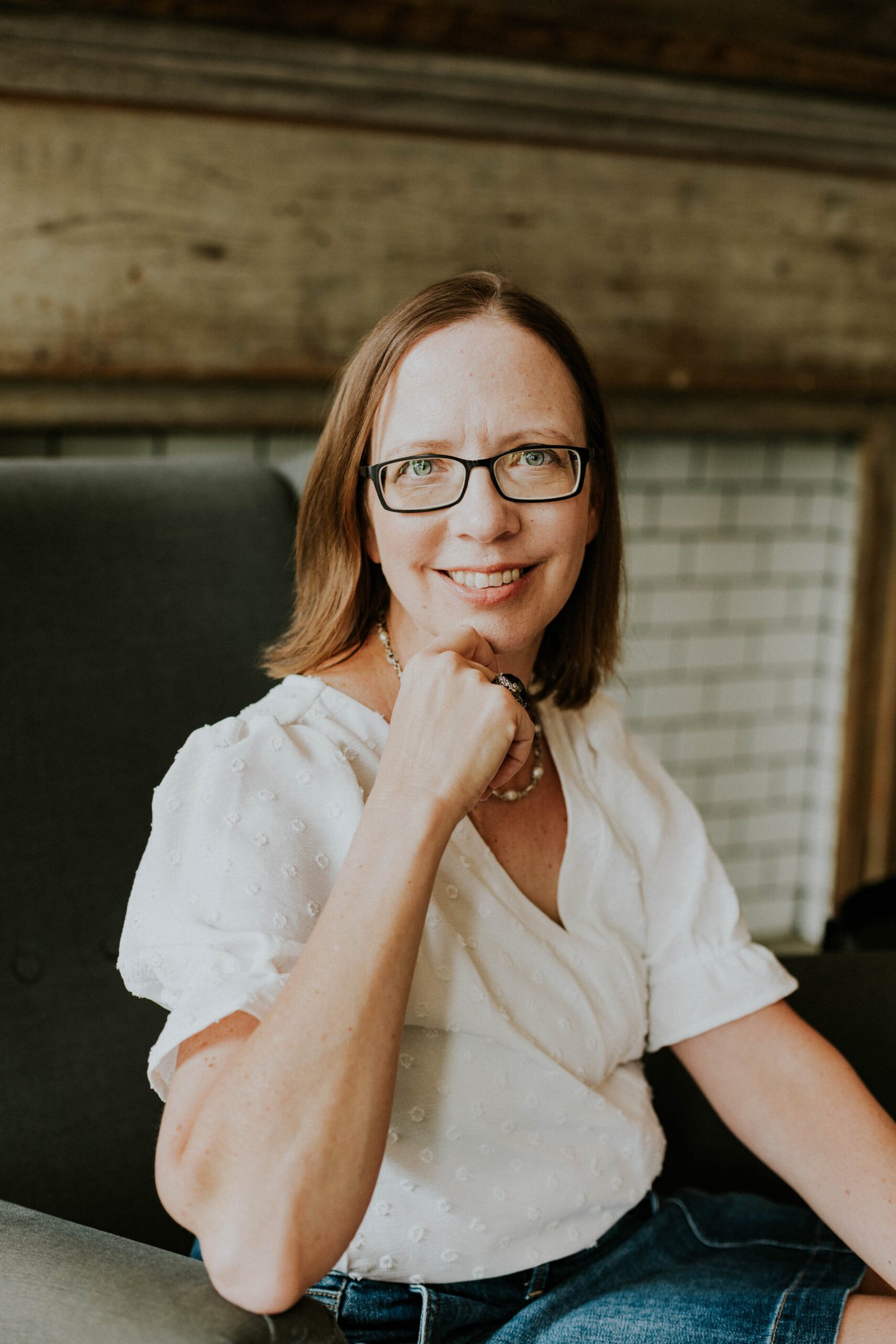 Woman Headshot: Kristen Kelly. Bookkeeper and accountant